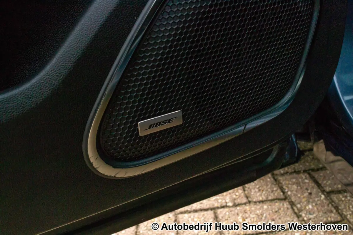 1.2 TCe Bose Black Edition met panoramadak