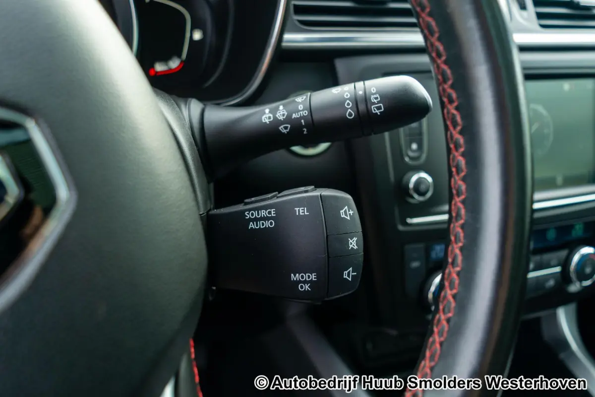 1.2 TCe Bose Black Edition met panoramadak