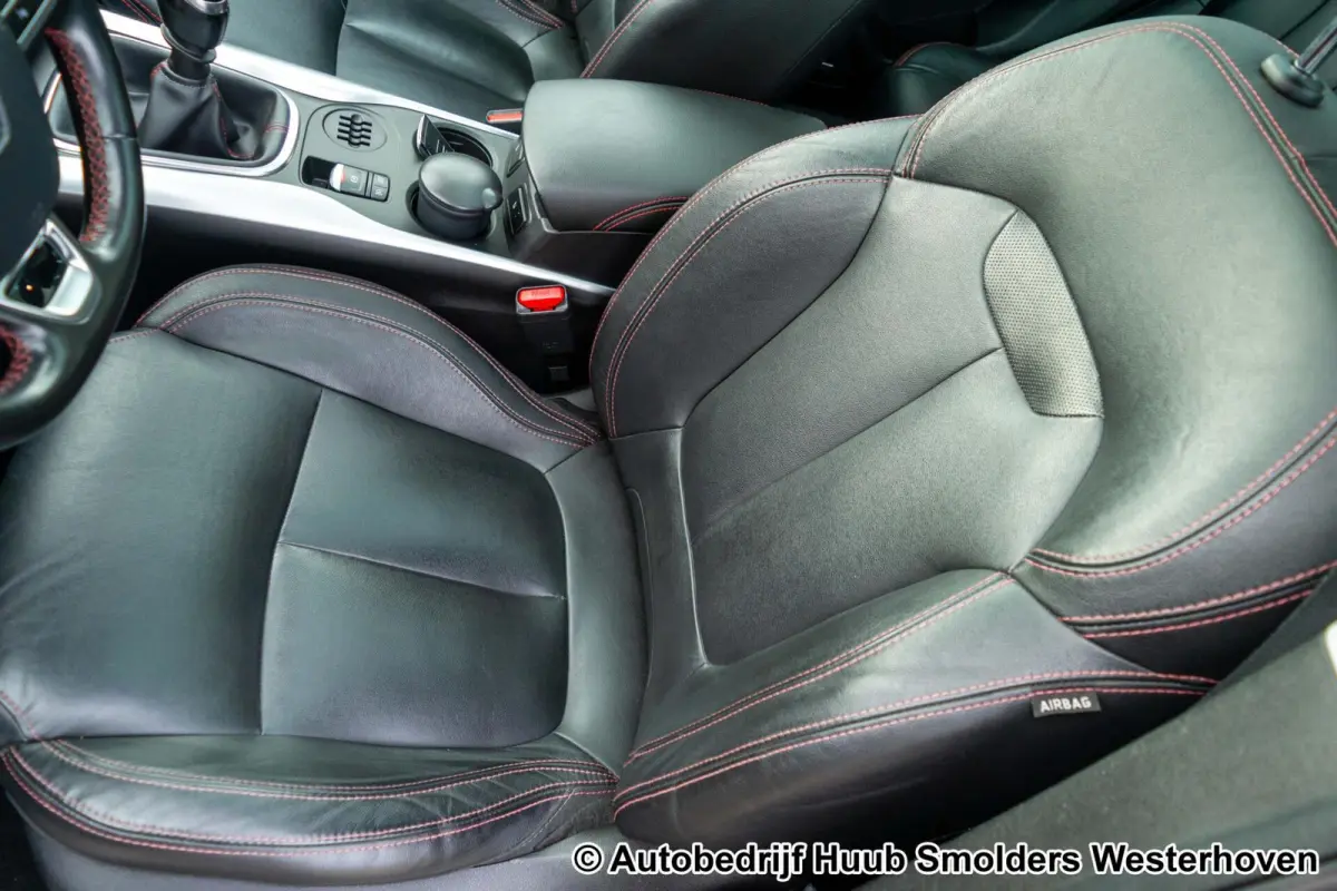 1.2 TCe Bose Black Edition met panoramadak