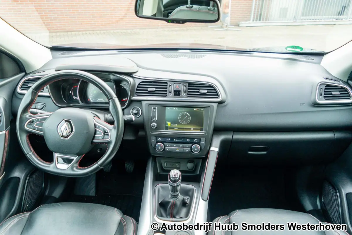 1.2 TCe Bose Black Edition met panoramadak