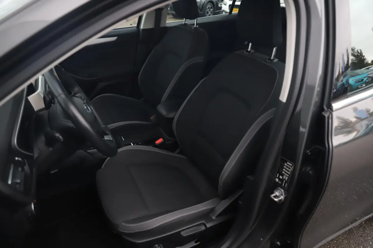 1.0 EcoBoost Trend Edition Business Trekhaak Navigatie Carplay Android LMV Climate Cruise Control