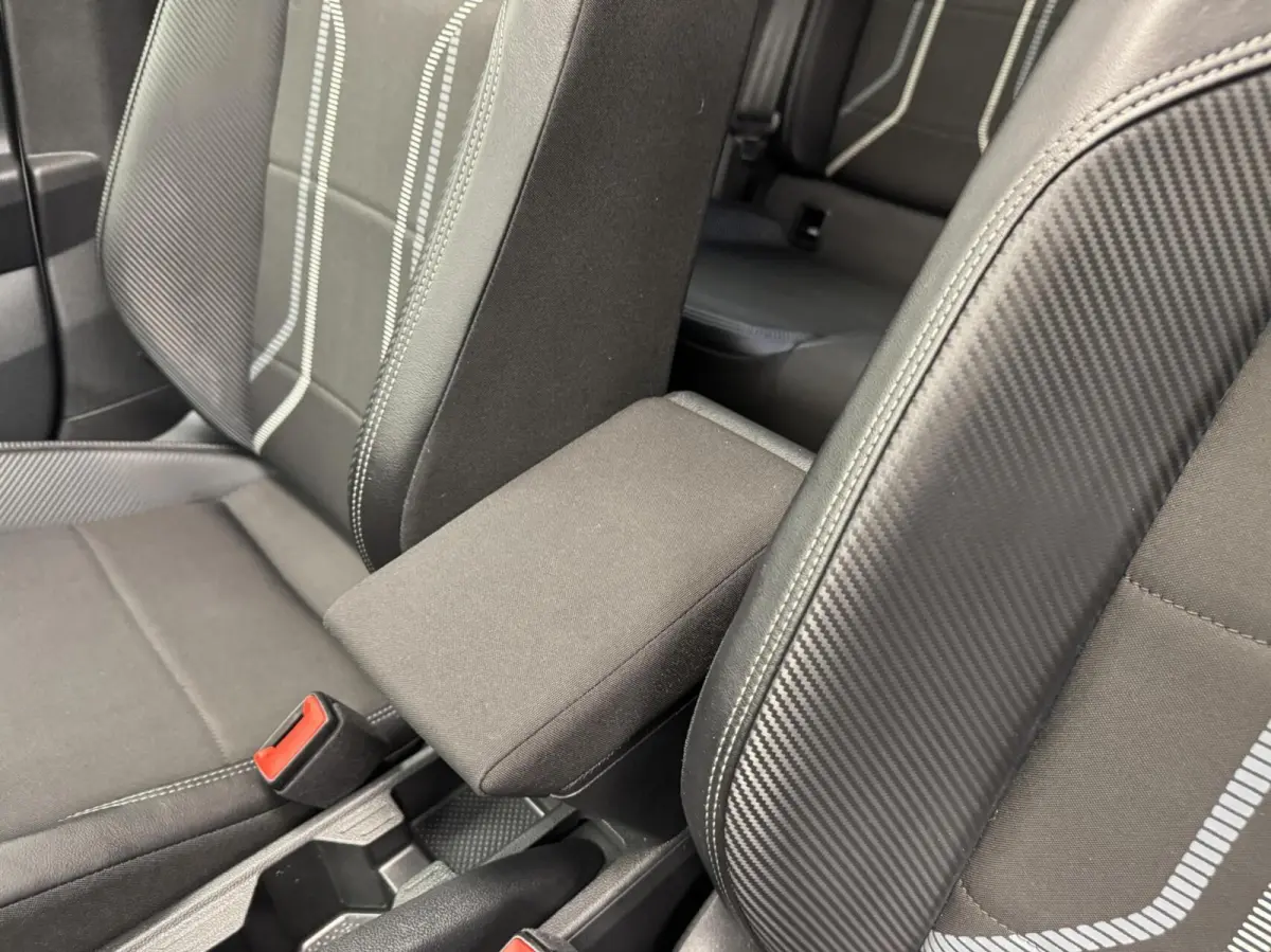 1.6 TDi R-Line Automaat-Adapt.Cr.contr-Navigatie-Clima-Camera-CarPlay-Stoelverwarming-Parkeersensoren-Panoramadak-Lm16''velgen-Virtual Cockpit
