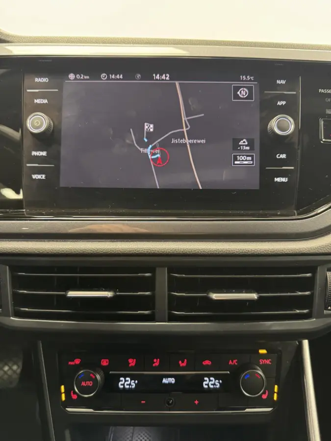 1.6 TDi R-Line Automaat-Adapt.Cr.contr-Navigatie-Clima-Camera-CarPlay-Stoelverwarming-Parkeersensoren-Panoramadak-Lm16''velgen-Virtual Cockpit