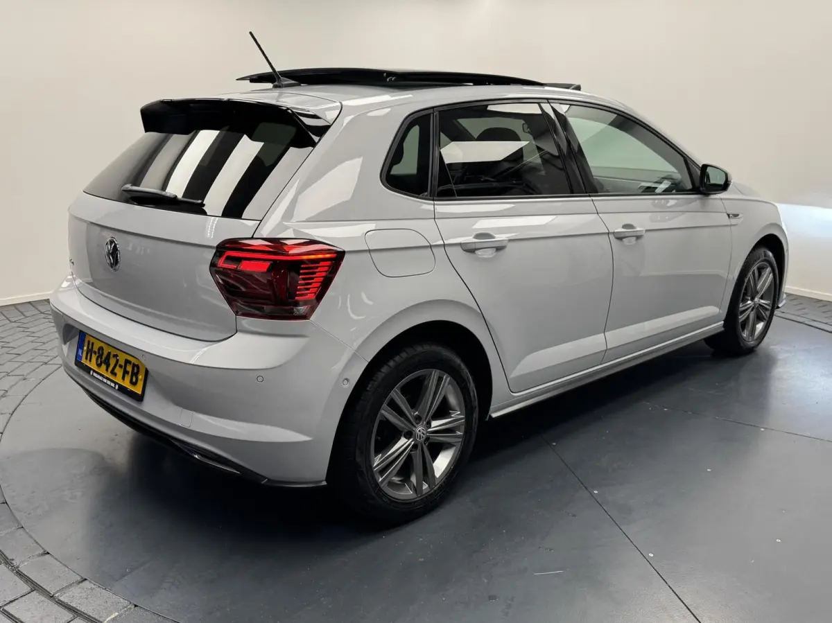 1.6 TDi R-Line Automaat-Adapt.Cr.contr-Navigatie-Clima-Camera-CarPlay-Stoelverwarming-Parkeersensoren-Panoramadak-Lm16''velgen-Virtual Cockpit