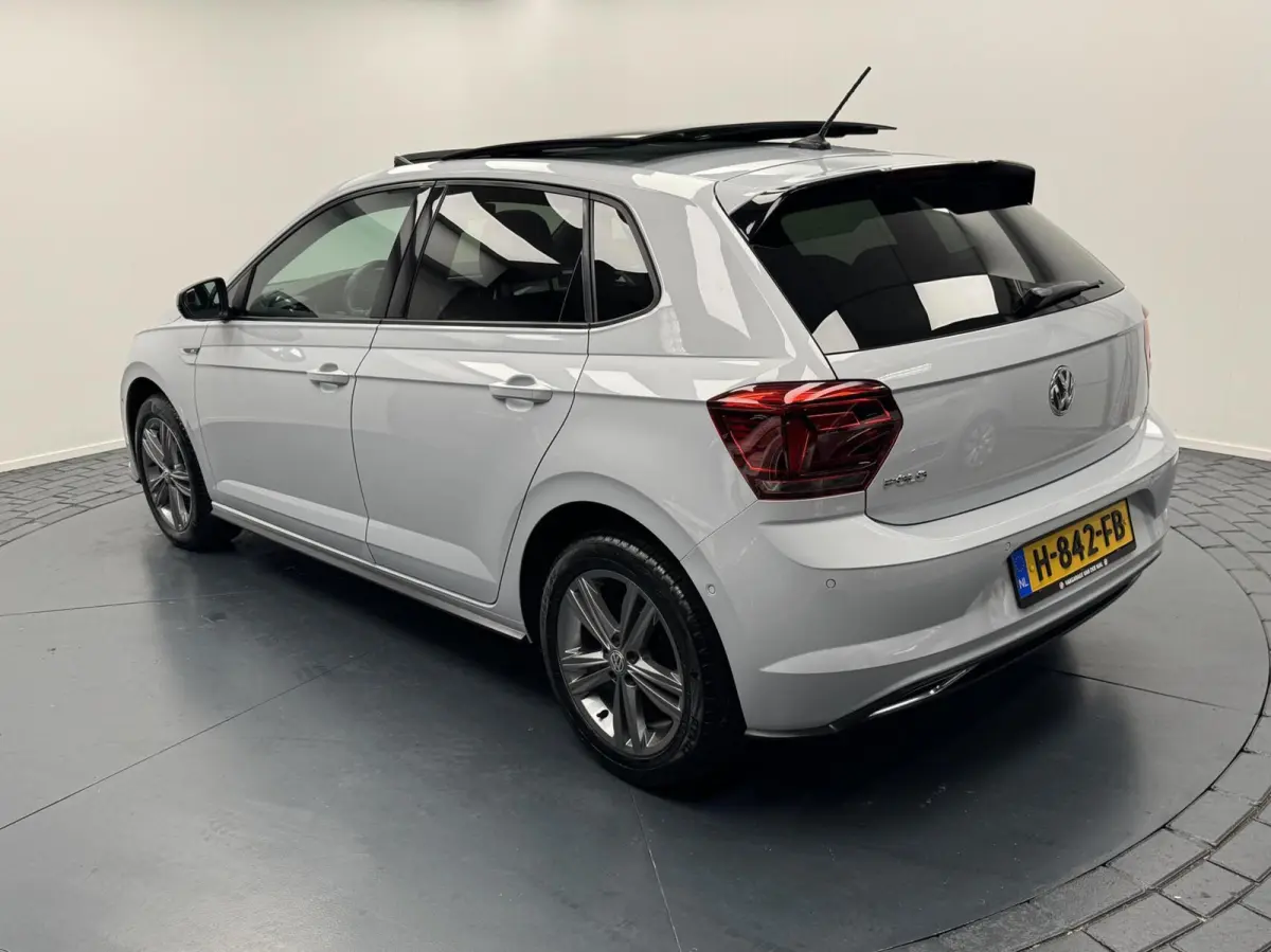 1.6 TDi R-Line Automaat-Adapt.Cr.contr-Navigatie-Clima-Camera-CarPlay-Stoelverwarming-Parkeersensoren-Panoramadak-Lm16''velgen-Virtual Cockpit