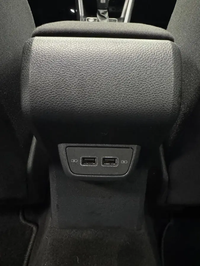 1.6 TDi R-Line Automaat-Adapt.Cr.contr-Navigatie-Clima-Camera-CarPlay-Stoelverwarming-Parkeersensoren-Panoramadak-Lm16''velgen-Virtual Cockpit