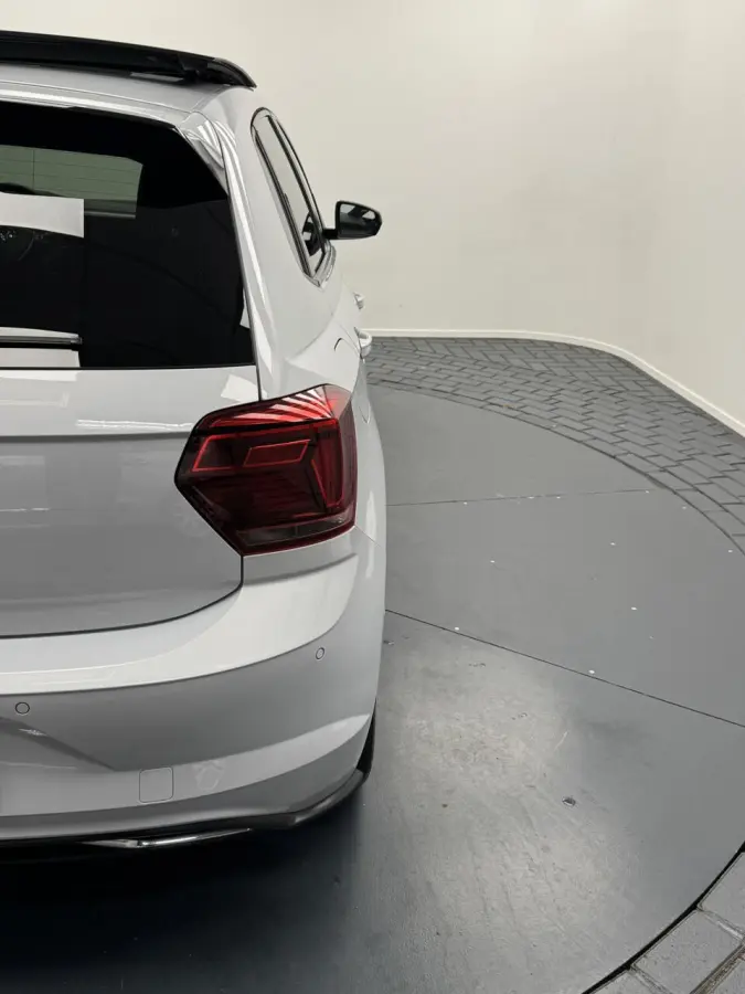 1.6 TDi R-Line Automaat-Adapt.Cr.contr-Navigatie-Clima-Camera-CarPlay-Stoelverwarming-Parkeersensoren-Panoramadak-Lm16''velgen-Virtual Cockpit