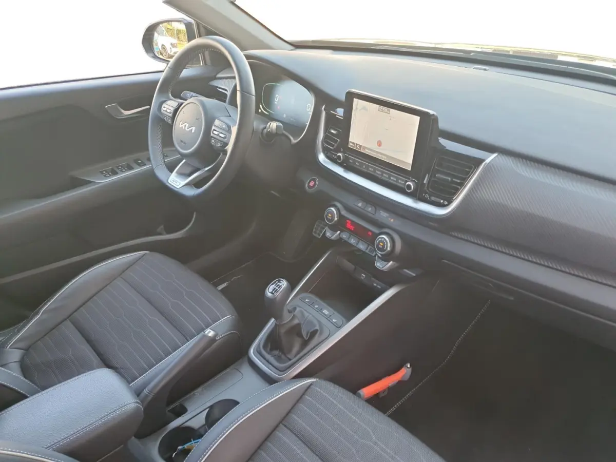 1.0 T-GDi MHEV GT-Line | GT-Line uitstraling | 17” lichtmetalen GT-Line velgen | Stoel- en Stuurverwarming | Cruise Control | Climate Control | Navigatie |