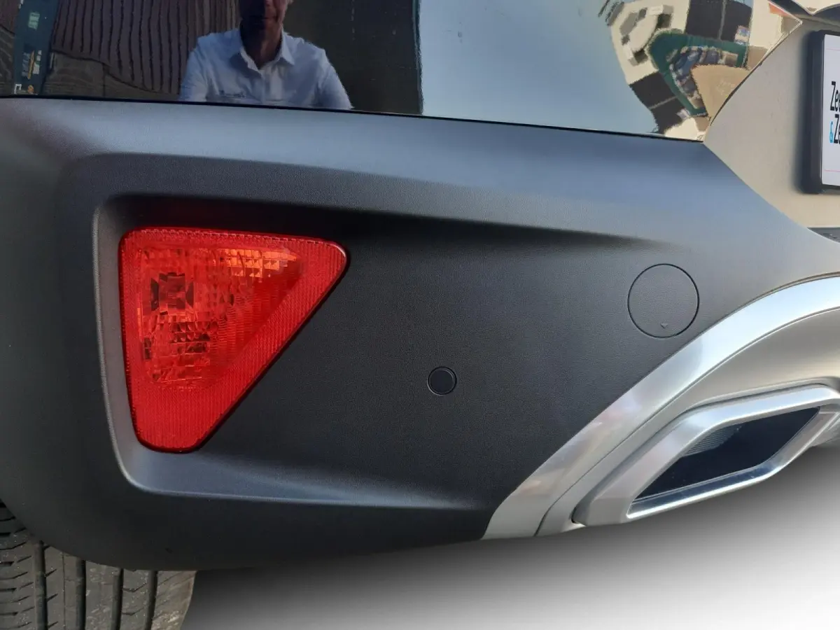 1.0 T-GDi MHEV GT-Line | GT-Line uitstraling | 17” lichtmetalen GT-Line velgen | Stoel- en Stuurverwarming | Cruise Control | Climate Control | Navigatie |