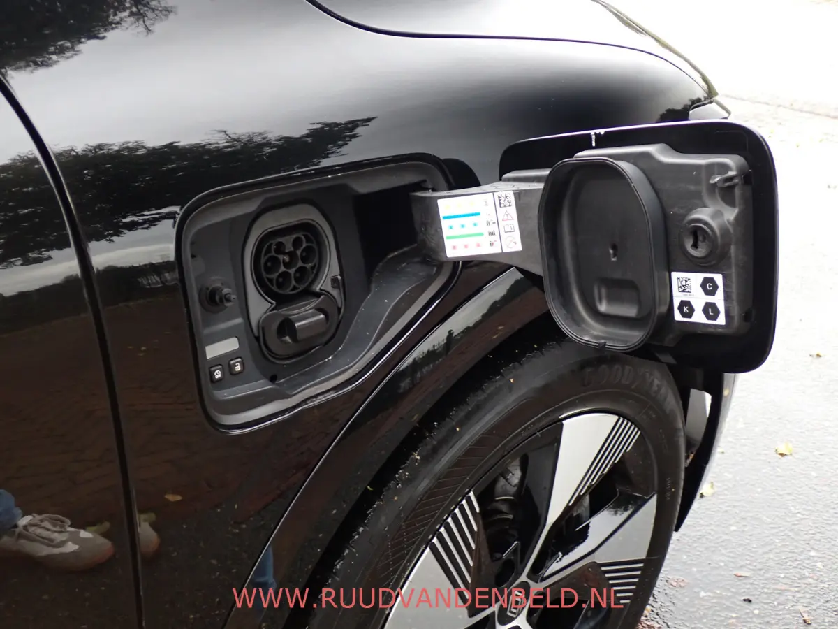 EV60 SOH 92% / ACC / CARPLAY / NAVI / STUUR + STOELVERWARMING