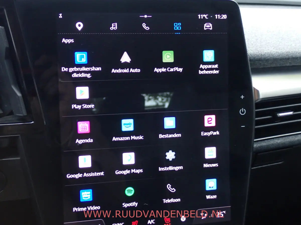 EV60 SOH 92% / ACC / CARPLAY / NAVI / STUUR + STOELVERWARMING