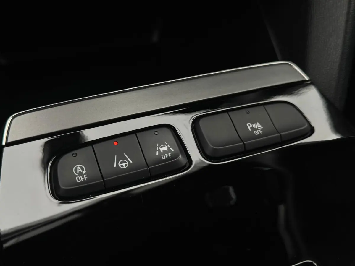 1.2 Turbo GS Line Aut-8 Vol | Keyless | 360 Camera | Parksens | Carplay | Two Tone | Wide Screen |