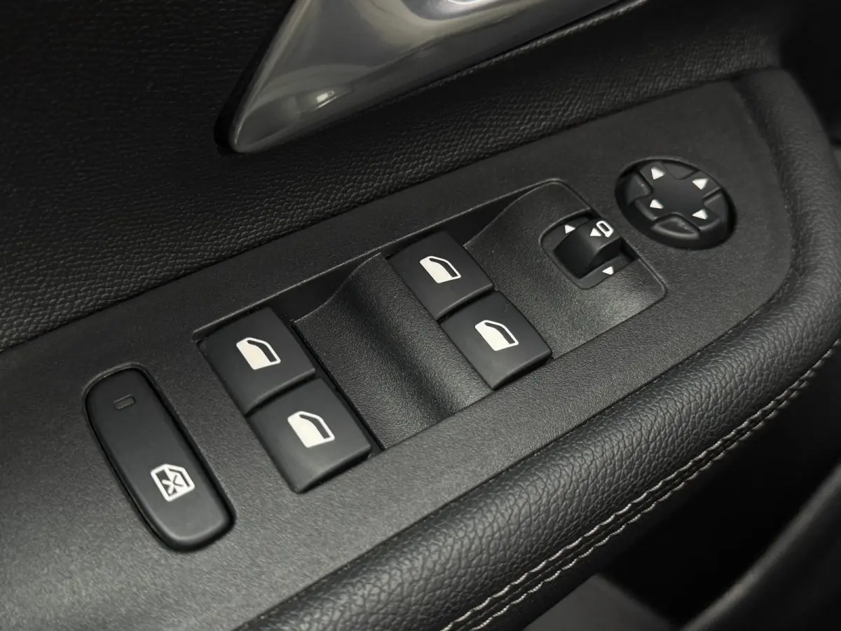 1.2 Turbo GS Line Aut-8 Vol | Keyless | 360 Camera | Parksens | Carplay | Two Tone | Wide Screen |