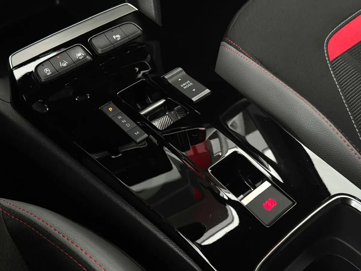 1.2 Turbo GS Line Aut-8 Vol | Keyless | 360 Camera | Parksens | Carplay | Two Tone | Wide Screen |