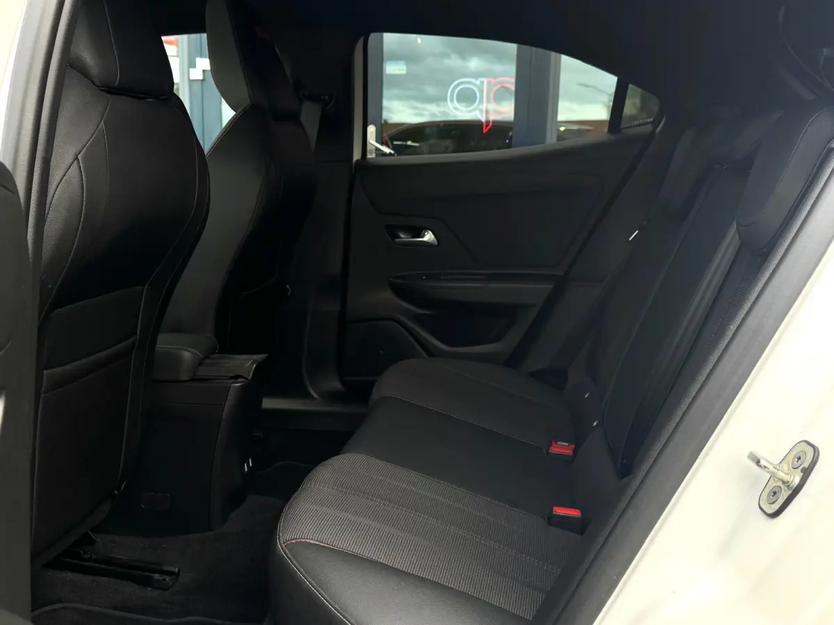 1.2 Turbo GS Line Aut-8 Vol | Keyless | 360 Camera | Parksens | Carplay | Two Tone | Wide Screen |