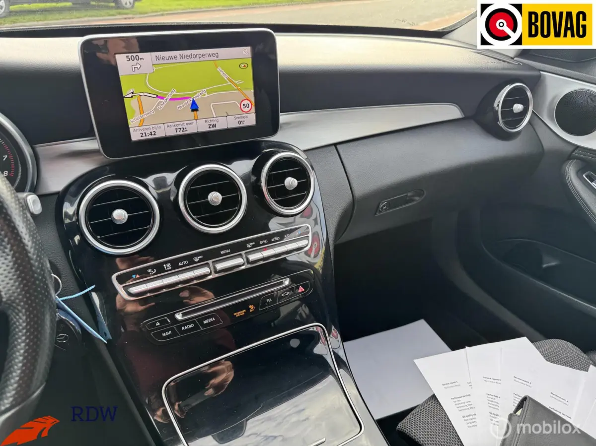 180 Avantgarde AUTOMAAT/LEDER/NAVI/CAMERA