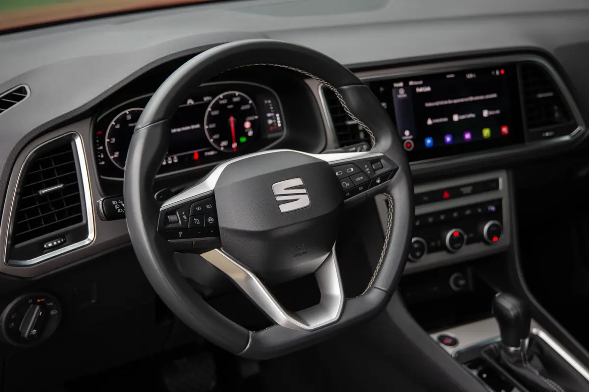 1.5 TSI Xperience Business Intense , Trekhaak, Panoramadak, Adap.cruise, Apple carplay, ,