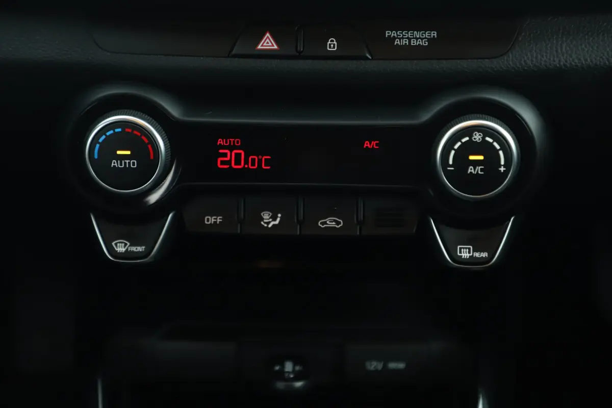 1.0 T-GDi MHEV DynamicPlusLine Navigatie Achteruitrijcamera Carplay Android Climate Cruise Control LMV LED Lesauto voorbereiding