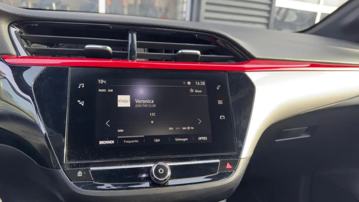 1.2 GS Line 100 pk | Automaat | Trekhaak | Apple Carplay / Android Auto | Cruise | LMV |