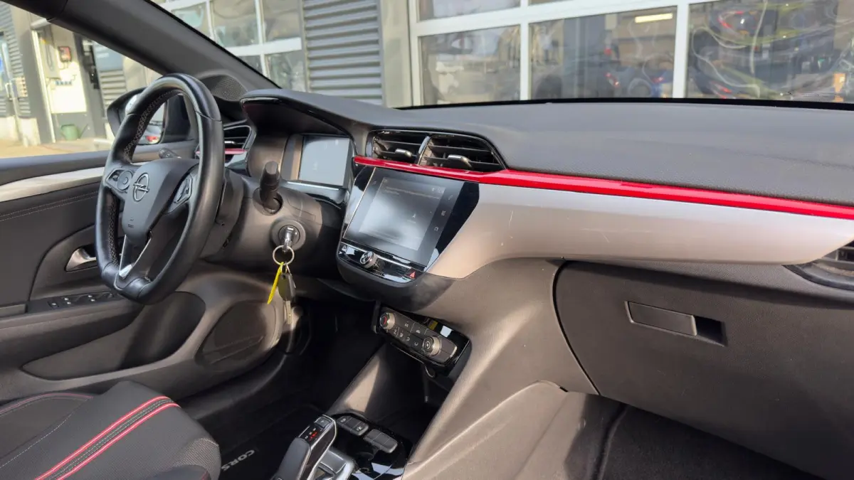 1.2 GS Line 100 pk | Automaat | Trekhaak | Apple Carplay / Android Auto | Cruise | LMV |