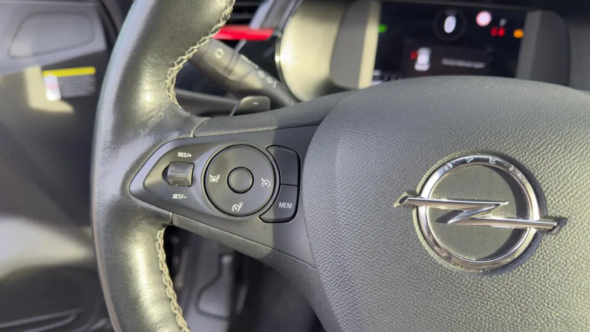 1.2 GS Line 100 pk | Automaat | Trekhaak | Apple Carplay / Android Auto | Cruise | LMV |