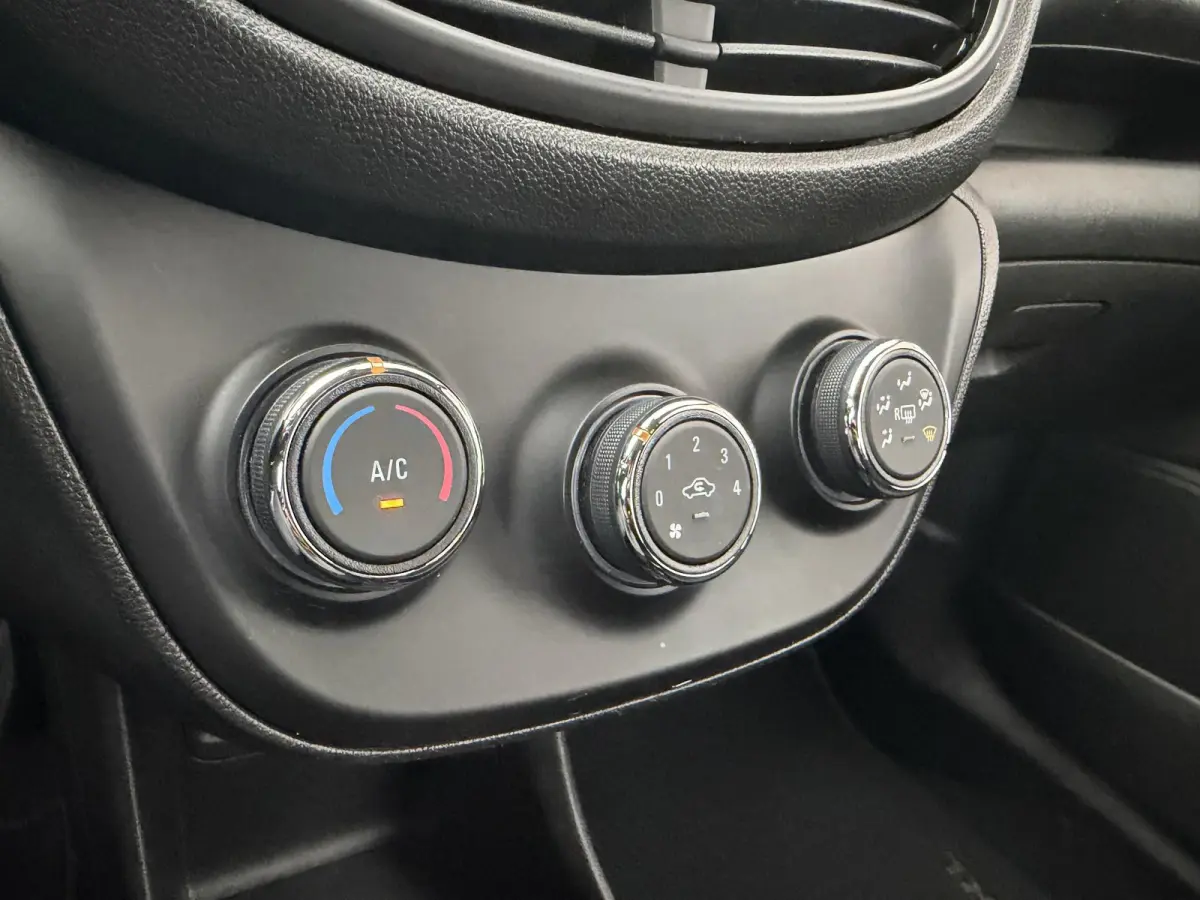 1.0 ecoFLEX Edition SLECHTS 76.150 KM | NAP | AIRCO | CRUISE |