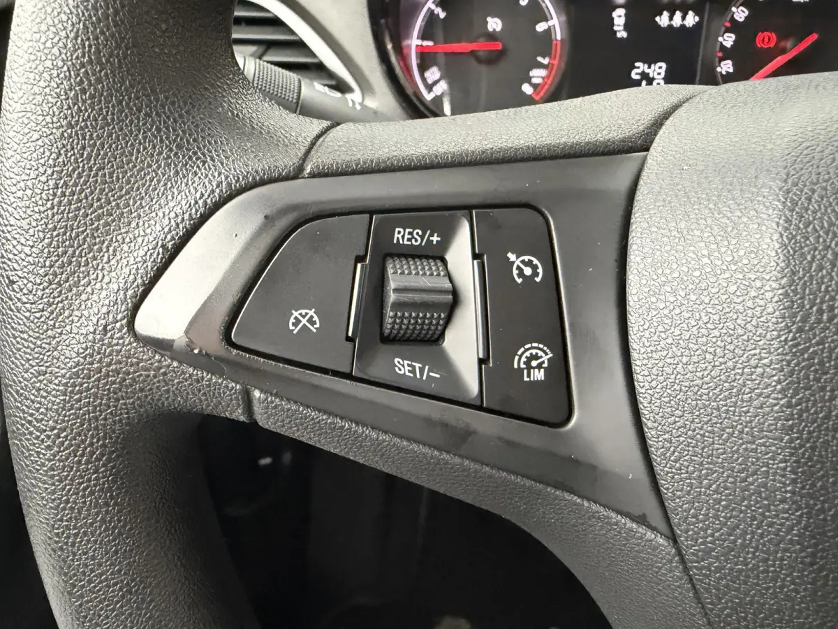 1.0 ecoFLEX Edition SLECHTS 76.150 KM | NAP | AIRCO | CRUISE |