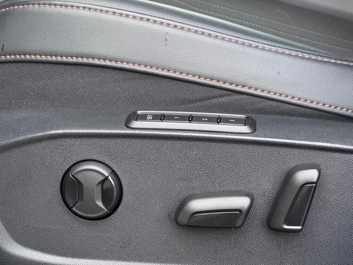 1.4 e-Hybrid VZ Performance Pano/Memory/Camera