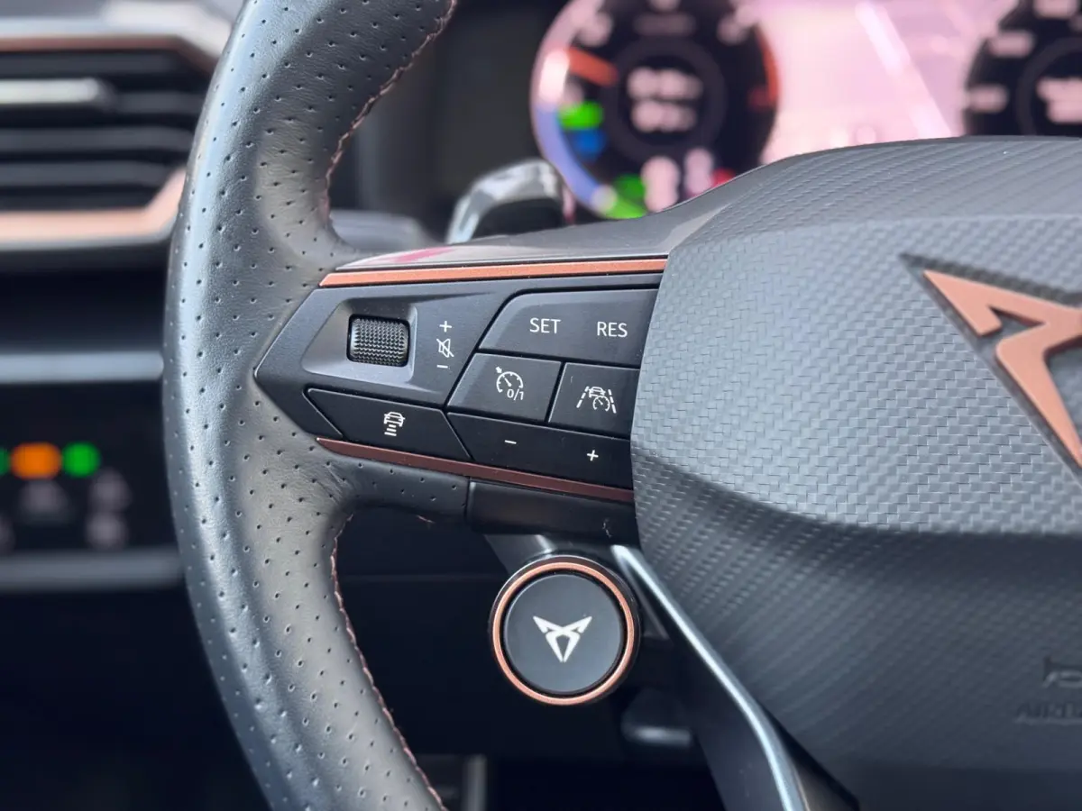 1.4 e-Hybrid VZ Performance Pano/Memory/Camera