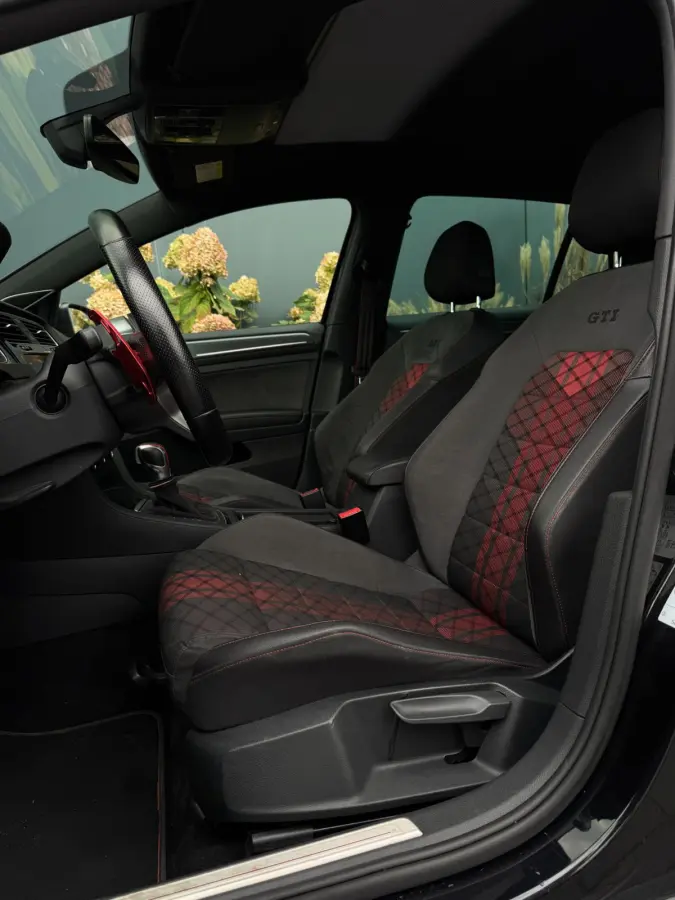 2.0 TSI GTI TCR | Pano | ACC | Camera | Keyless