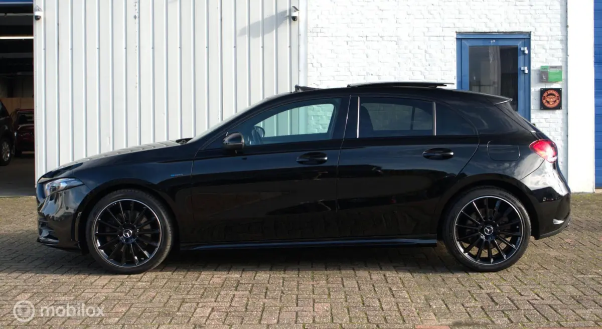 250 e Premium|Stoelverw.|Cruise|LED| AMG-line|Burmester|Sfeerverl|Pano.dak.