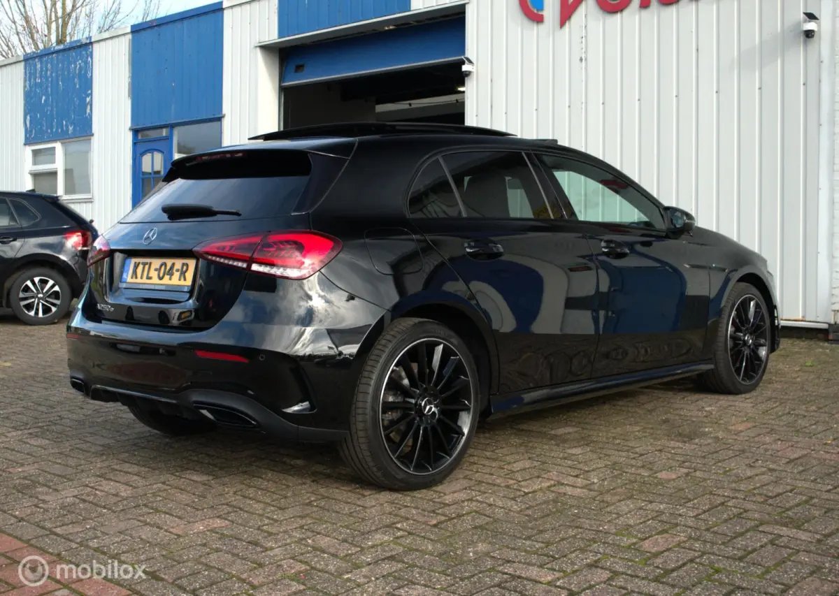 250 e Premium|Stoelverw.|Cruise|LED| AMG-line|Burmester|Sfeerverl|Pano.dak.
