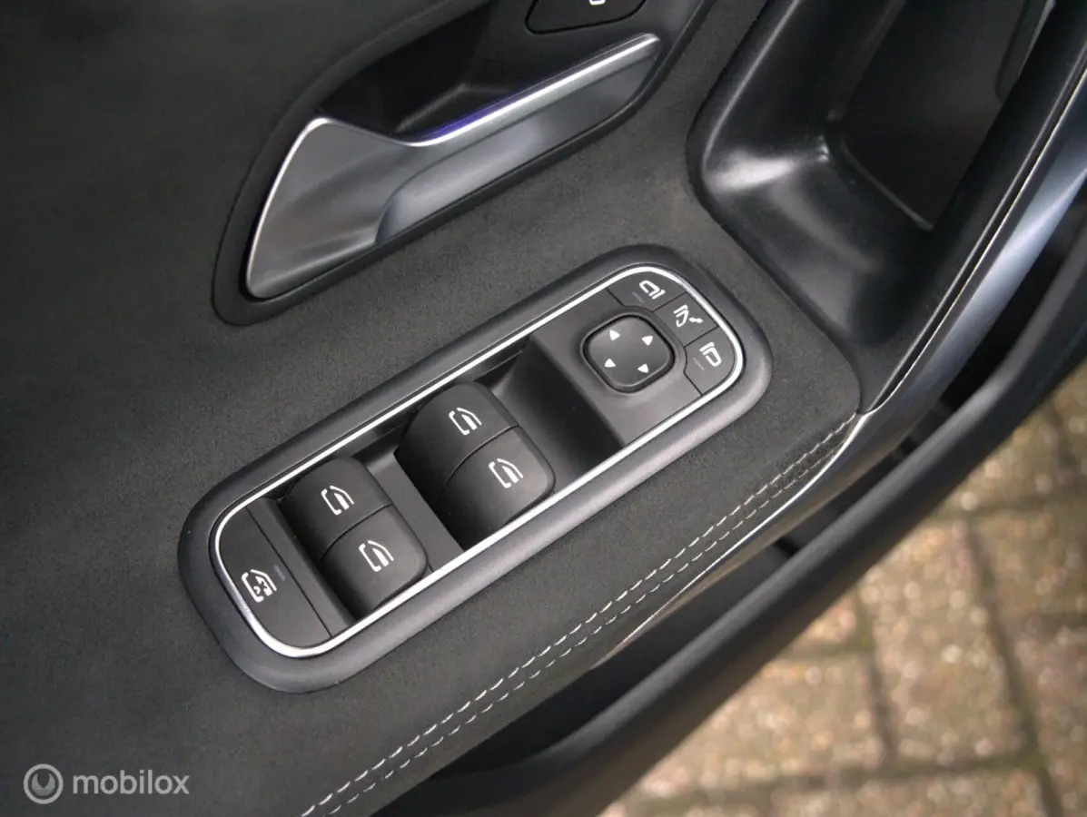 250 e Premium|Stoelverw.|Cruise|LED| AMG-line|Burmester|Sfeerverl|Pano.dak.