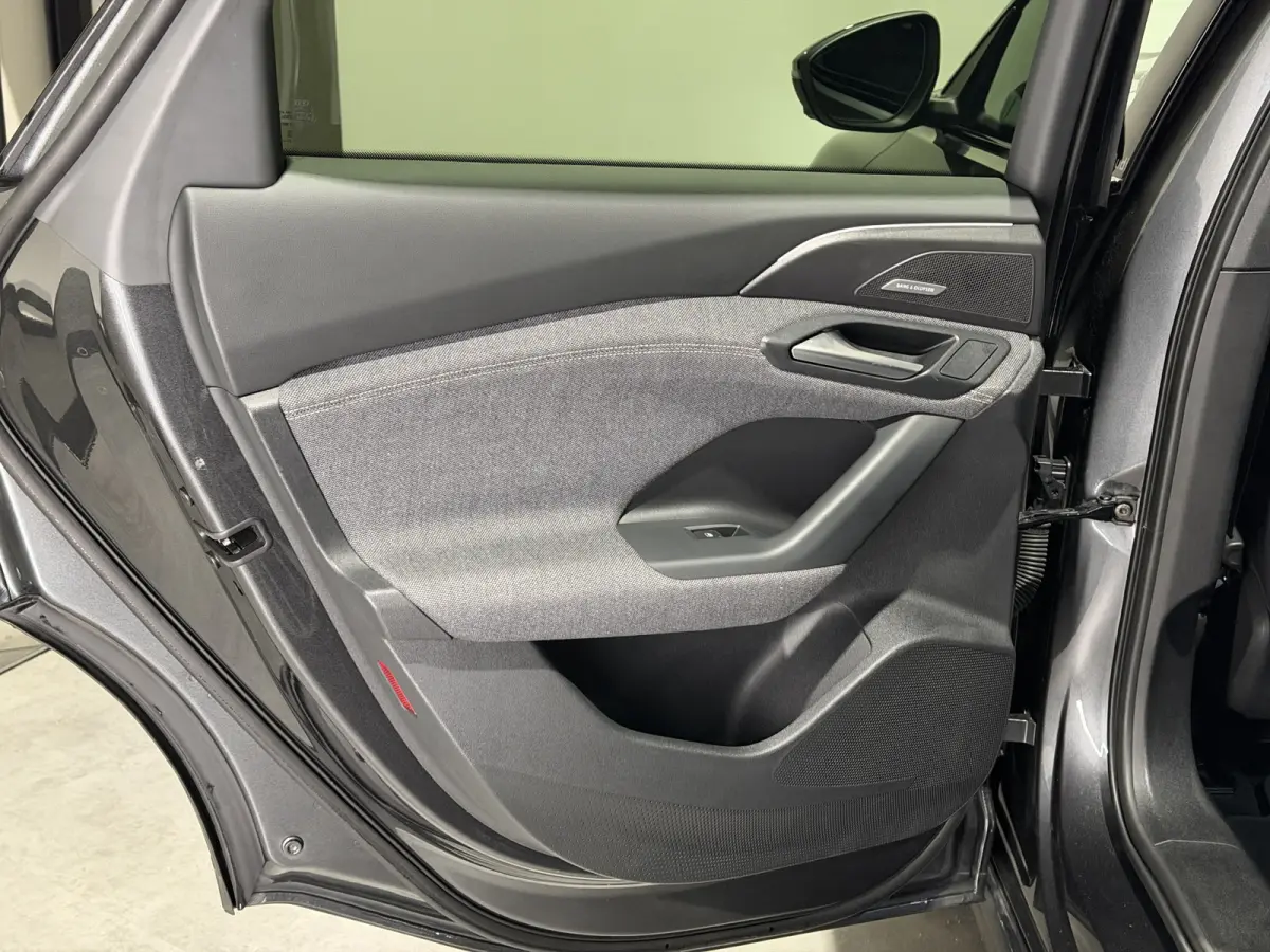S edition performance 100 kWh | Heads up display |  Led Matrix | Oled achterlichten | B&O |