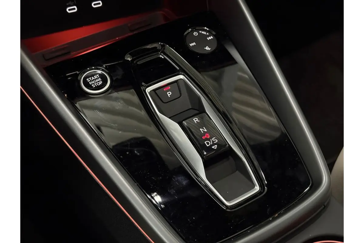 40 TFSI e Advanced edition - Automaat - Pano/Schuifdak - Leder - Navi - Org.NL