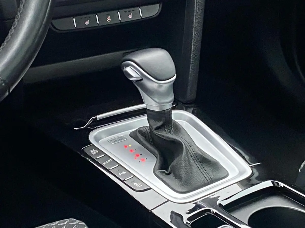 1.6 GDi PHEV DynamicPlusLine | Navi | Clima | Camera | Schuif/Kanteldak | Stoel/Stuurverwarming | Adaptieve Cruise | El. Achterklep | Apple Carplay | Android Auto