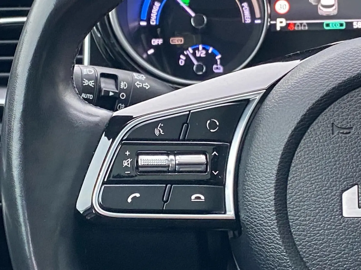 1.6 GDi PHEV DynamicPlusLine | Navi | Clima | Camera | Schuif/Kanteldak | Stoel/Stuurverwarming | Adaptieve Cruise | El. Achterklep | Apple Carplay | Android Auto