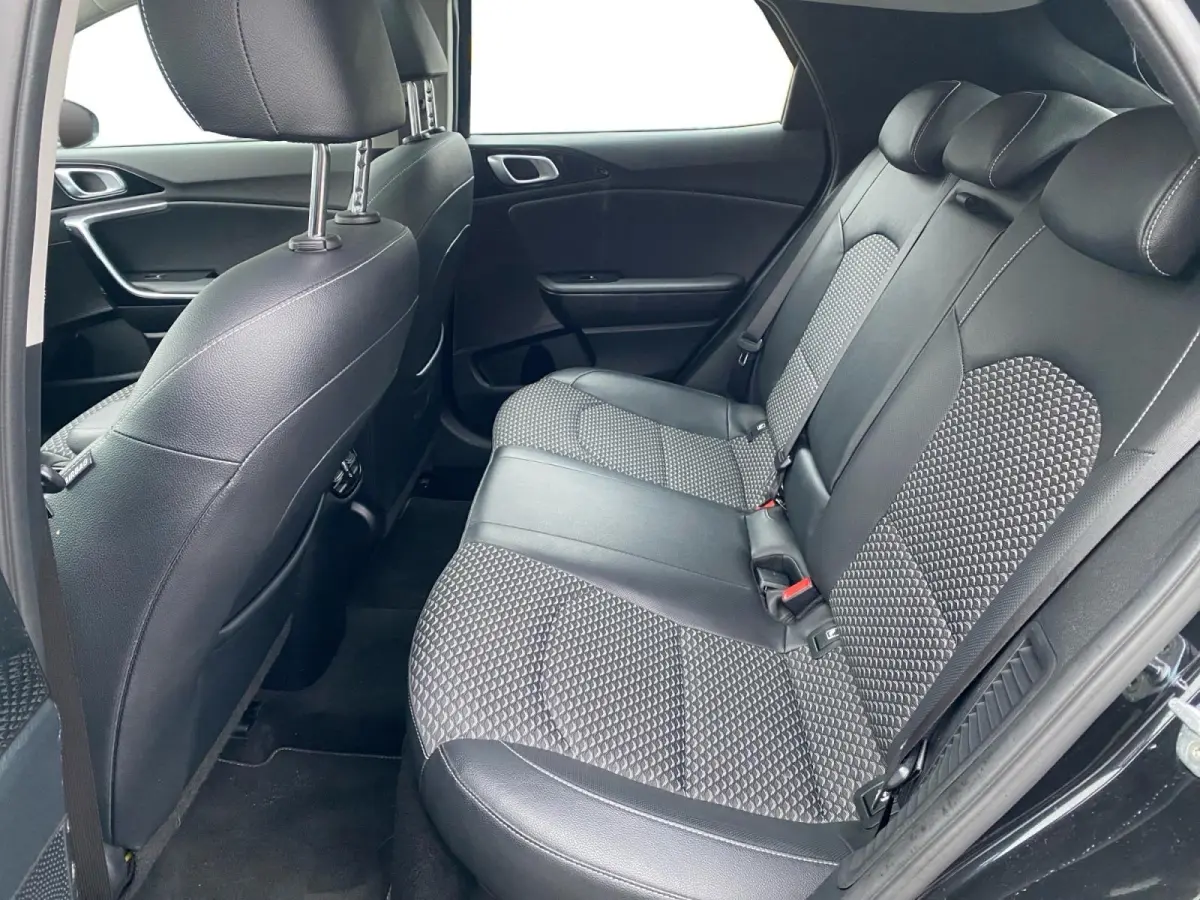 1.6 GDi PHEV DynamicPlusLine | Navi | Clima | Camera | Schuif/Kanteldak | Stoel/Stuurverwarming | Adaptieve Cruise | El. Achterklep | Apple Carplay | Android Auto