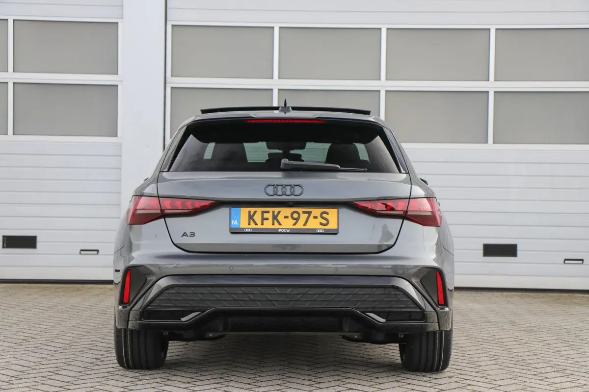 40 TFSIe 204pk S edition | Panoramadak | Achteruitrijcamera | Adaptive Cruise