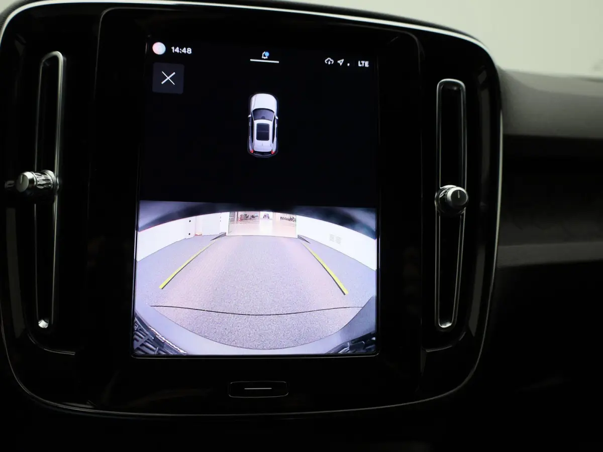 Core | APPLE/ANDROID CARPLAY | LICHTMETALEN VELGEN | LED KOPLAMPEN | NAVIGATIESYSTEEM | 12 MAANDEN BOVAG GARANTIE |