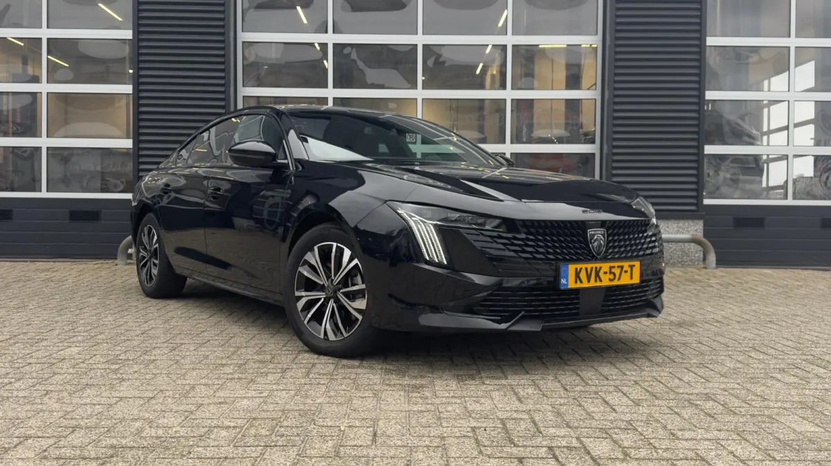 1.6 HYbrid Allure 180 pk | 360 Camera | Elektrisch bedienbare achterklep | Dodehoekdetectie | Apple Carplay / Android Auto |