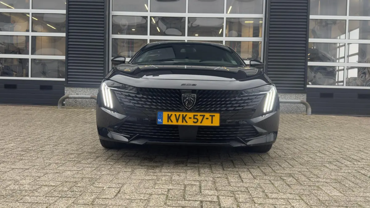 1.6 HYbrid Allure 180 pk | 360 Camera | Elektrisch bedienbare achterklep | Dodehoekdetectie | Apple Carplay / Android Auto |