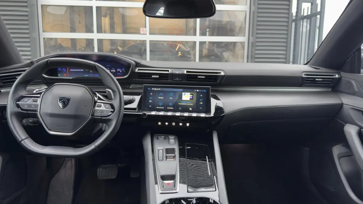 1.6 HYbrid Allure 180 pk | 360 Camera | Elektrisch bedienbare achterklep | Dodehoekdetectie | Apple Carplay / Android Auto |