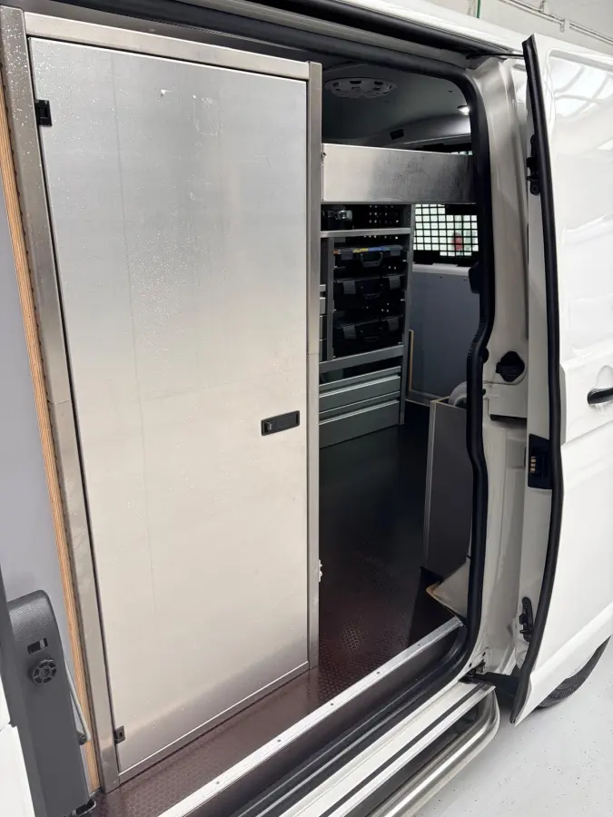 Automaat Servicewagen 2.0 TDI 150pk euro6 L1H1 Highline 2xSchuifdeur, Aluca, V230, Trekhaak, RIJKLAARPRIJS