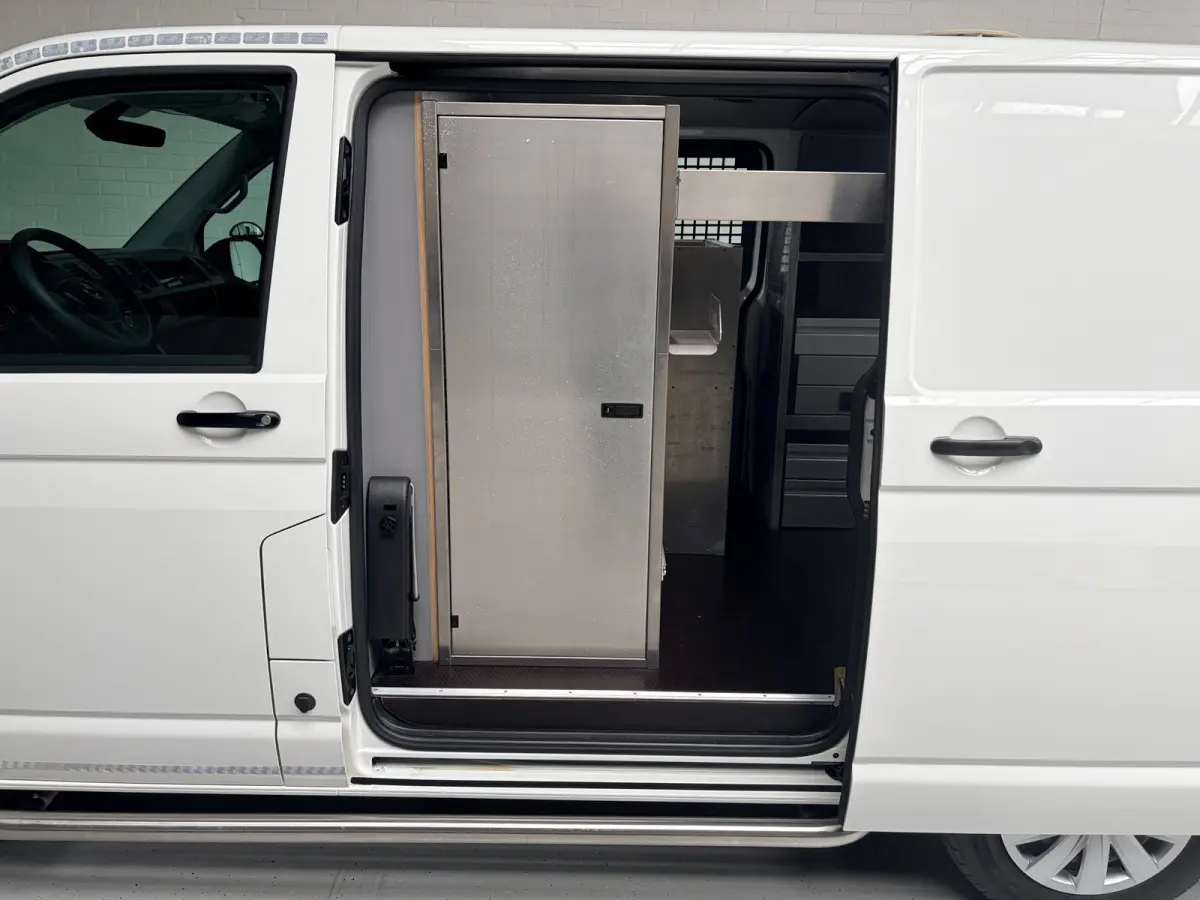 Automaat Servicewagen 2.0 TDI 150pk euro6 L1H1 Highline 2xSchuifdeur, Aluca, V230, Trekhaak, RIJKLAARPRIJS