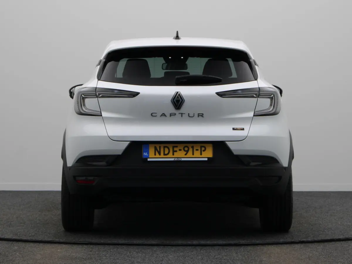 1.8 E-Tech full hybrid 160 techno | Google Navigatie | Adatief Cruise Control | Stoel & Stuurwiel Verwarming | Achteruitrij Camera | Climate Control | Getint Glas | Lichtmetalen Velgen |