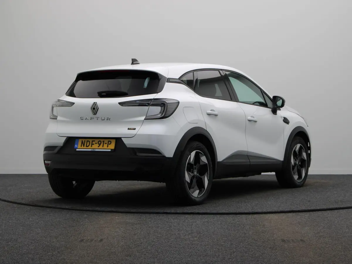 1.8 E-Tech full hybrid 160 techno | Google Navigatie | Adatief Cruise Control | Stoel & Stuurwiel Verwarming | Achteruitrij Camera | Climate Control | Getint Glas | Lichtmetalen Velgen |