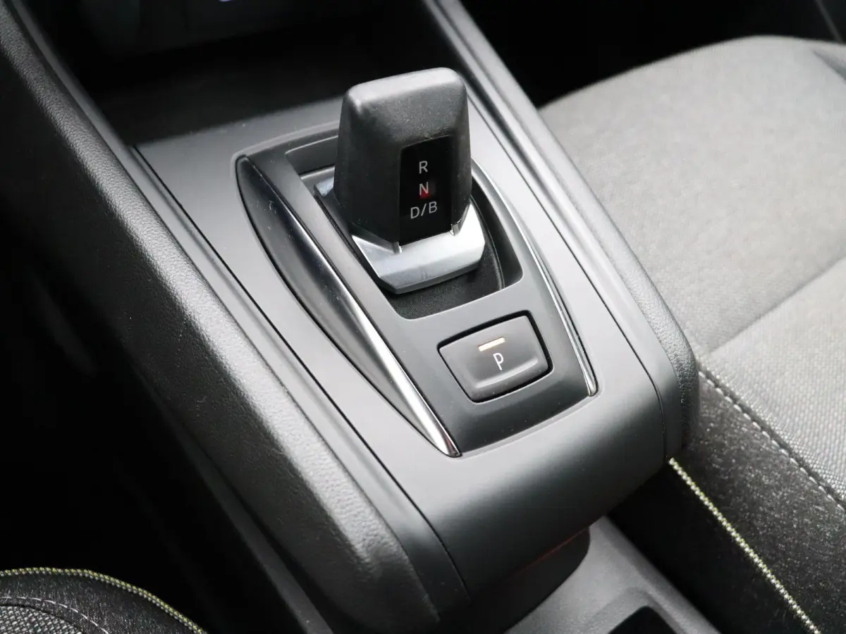 1.8 E-Tech full hybrid 160 techno | Google Navigatie | Adatief Cruise Control | Stoel & Stuurwiel Verwarming | Achteruitrij Camera | Climate Control | Getint Glas | Lichtmetalen Velgen |