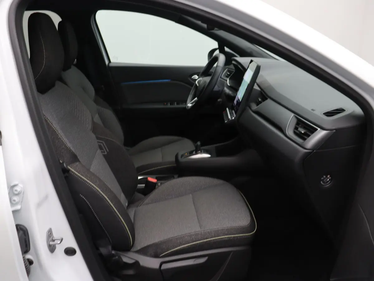 1.8 E-Tech full hybrid 160 techno | Google Navigatie | Adatief Cruise Control | Stoel & Stuurwiel Verwarming | Achteruitrij Camera | Climate Control | Getint Glas | Lichtmetalen Velgen |