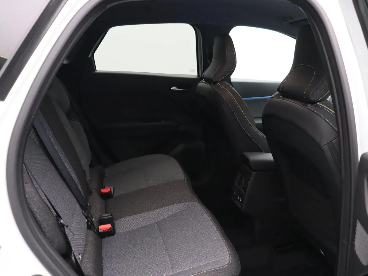 1.8 E-Tech full hybrid 160 techno | Google Navigatie | Adatief Cruise Control | Stoel & Stuurwiel Verwarming | Achteruitrij Camera | Climate Control | Getint Glas | Lichtmetalen Velgen |